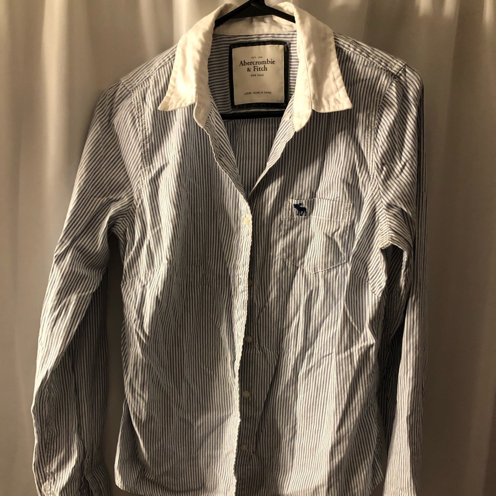 Abercrombie & Fitch Large Button up Blue & White